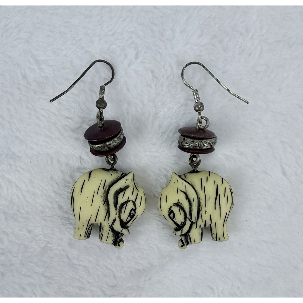 Elephant African Fashion Ivory Tone Beaded Dangle Earrings Animal Primitive